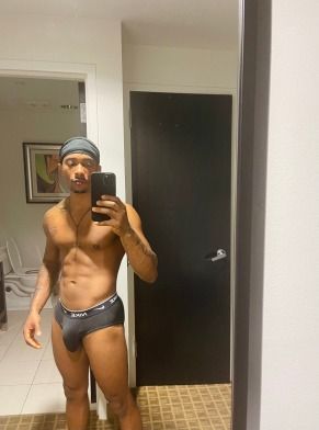 FPh5H02WQAQB0Rj (1).jpg