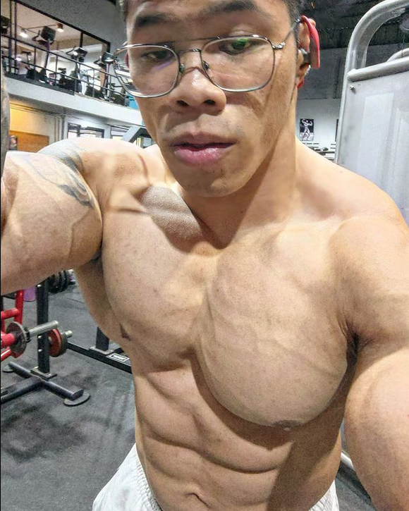 Screenshot 2022-06-03 at 03-15-55 The Freak_Rider_Travelers（@musclejourneys）• Instagram 相片與影片.png