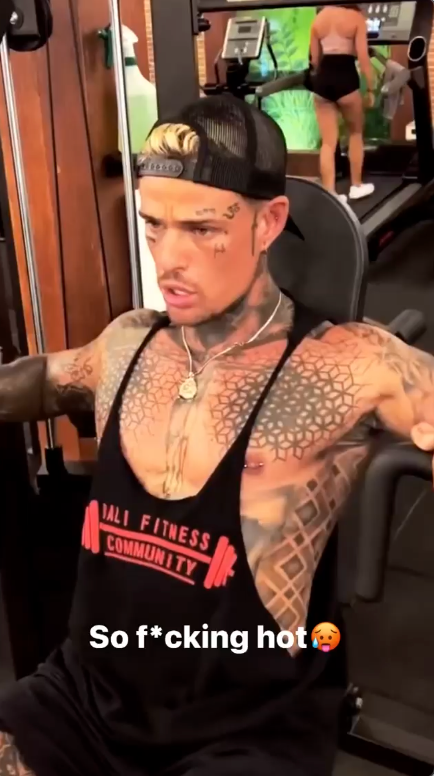 Screenshot 2022-11-13 at 00.09.21.png