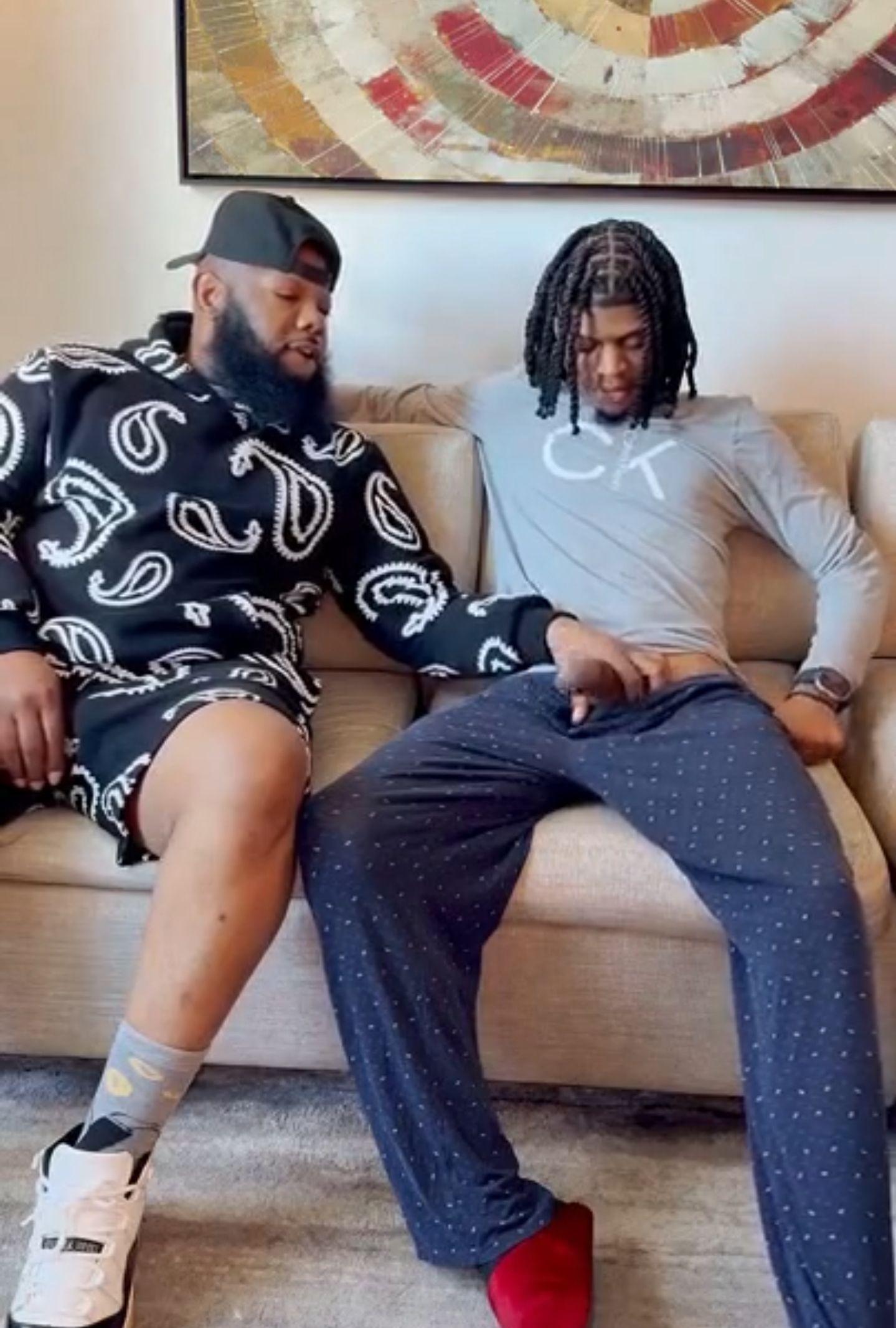 Screenshot_20260407-214556_Video Player.jpg