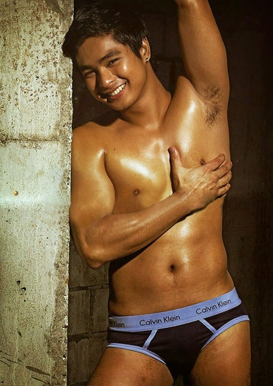 HOT CHOCO COCO MARTIN 5.jpg