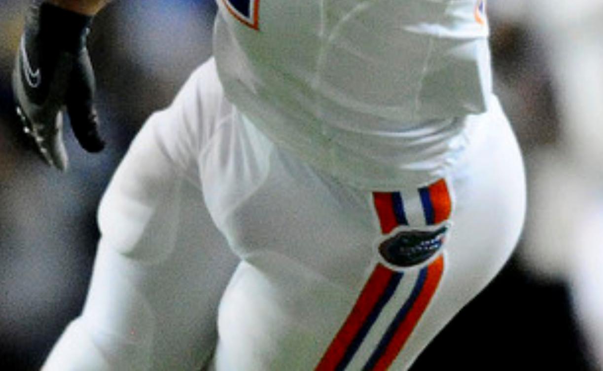 Aaron Hernandez 03.jpg