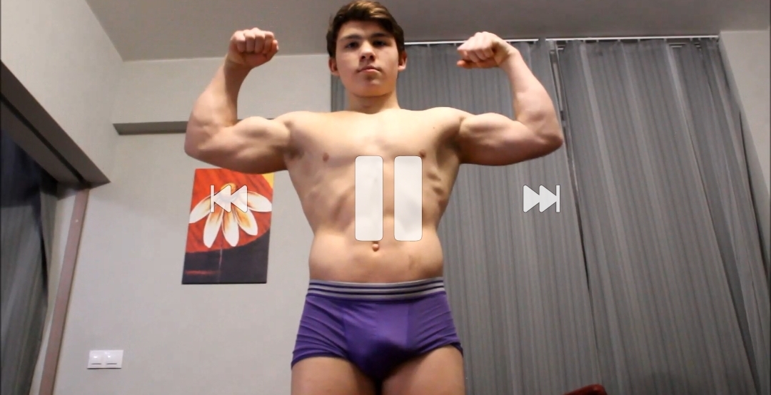 Screenshot_20180519-222615_Video Player.jpg