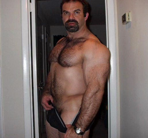 sexyhairydaddy.jpg
