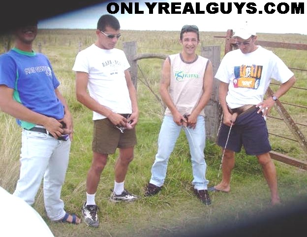 4pissingguys.jpg