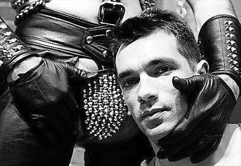 leatherworshipboy.jpg