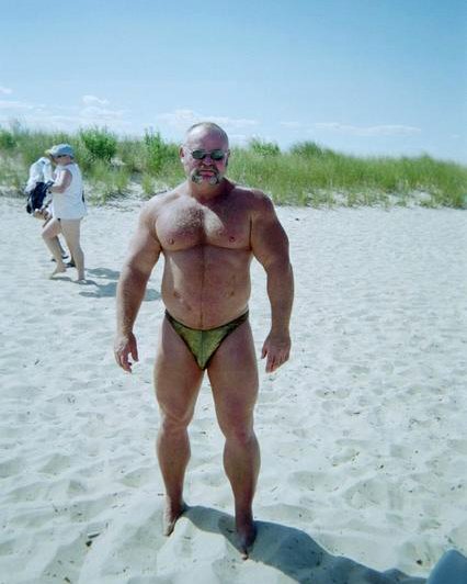 BEACH_BEAR_005.jpg