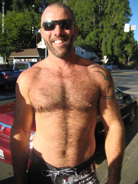 GC-gay-muscle-bear-pic-thumb-450x600.jpg