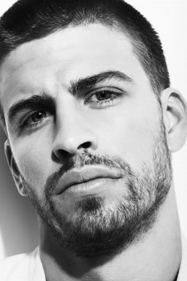 bw.Gerard Pique 01.jpg