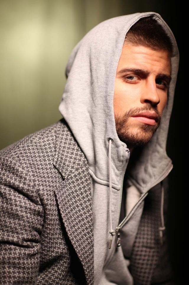 Modeling-gerard-pique-9577802-640-961.jpg