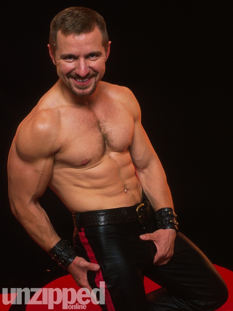 Alex Collack 01-08-07 MenMag lud-haddon_btopenworld 8_03-03_rewrapped_Package.JPG