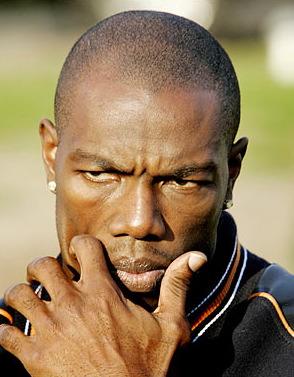 terrell-owens-contemplates.jpg