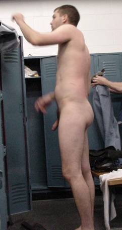 lockerroomvoyeur06.jpg