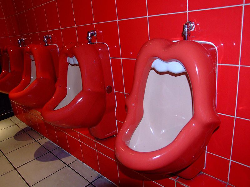 800px-Urinal_mouth.jpg