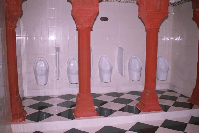 taj_urinals.med.jpg