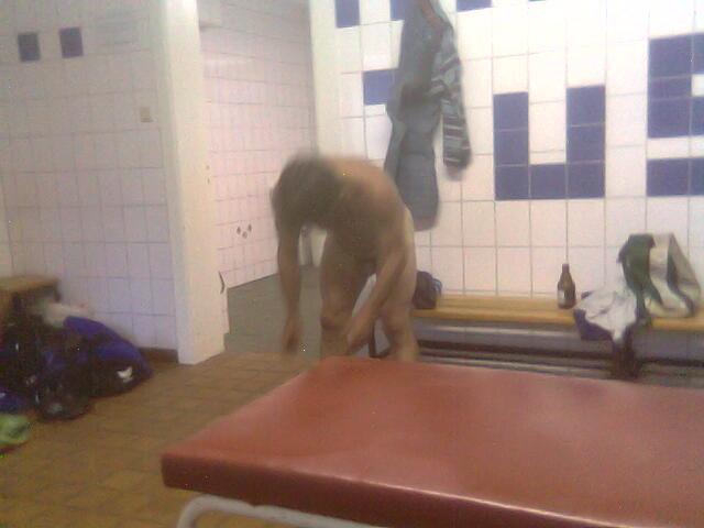 Nude hairy daddy in locker room (voyeur) 12.jpg