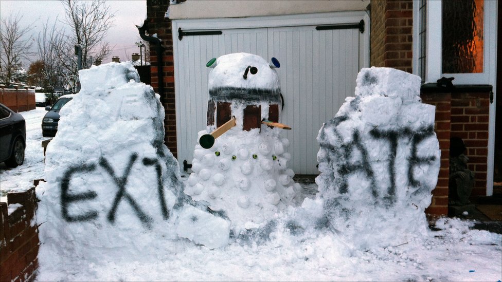 dalek snowman.jpg