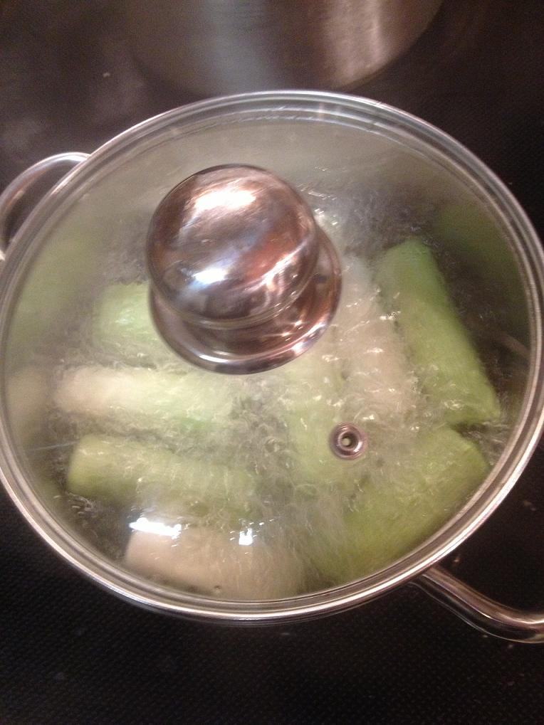 Kog Porrer i 15 minutter i letsaltet vand.jpg