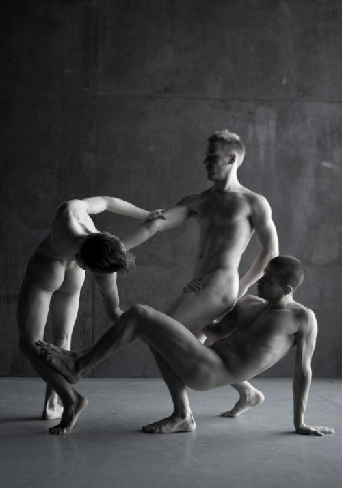 gay-dancers10.jpg