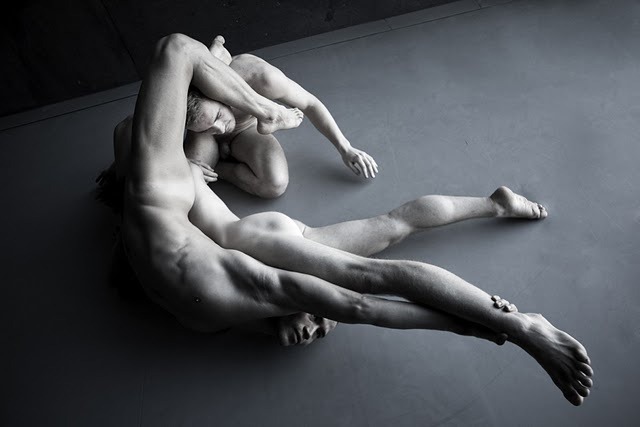 gay-dancers12.jpg