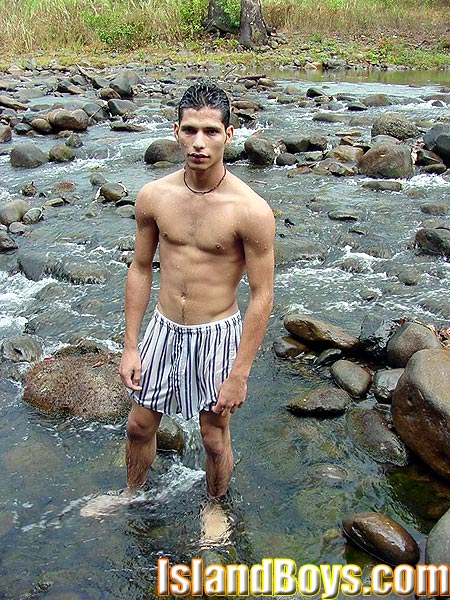 islandboys001.jpg