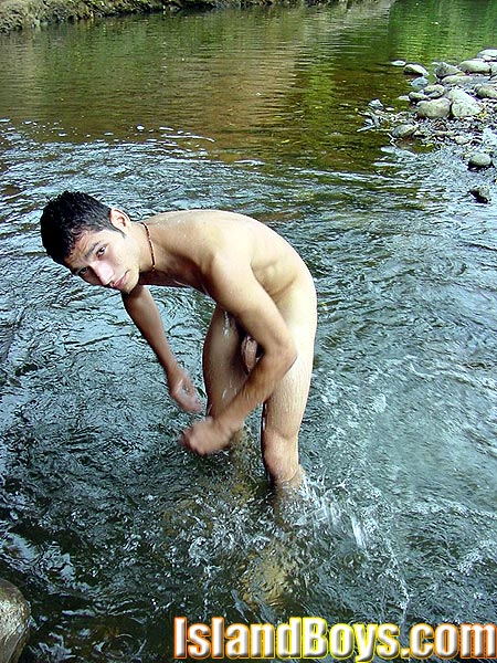 islandboys041.jpg