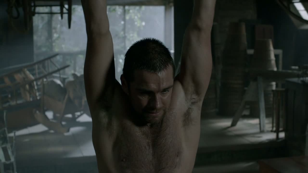 Antony Starr 5.jpg