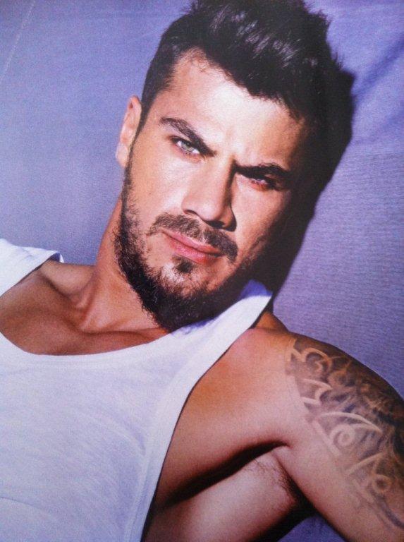 Άκης Πετρετζίκης 5.jpg