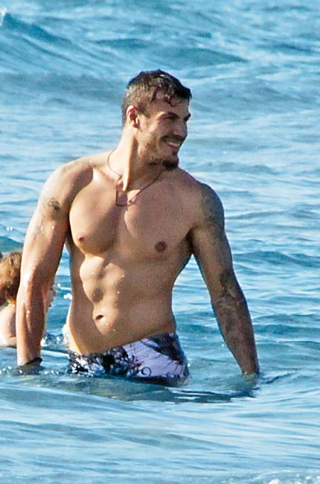 Άκης Πετρετζίκης 10.jpg