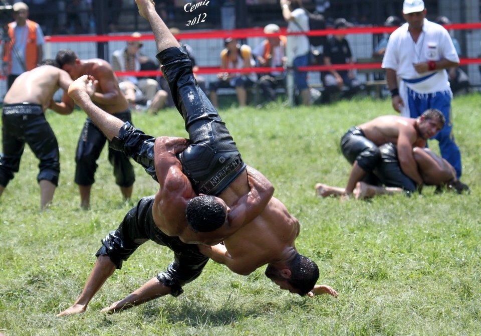 Oil-Wrestling-in-Turkey-1.jpg