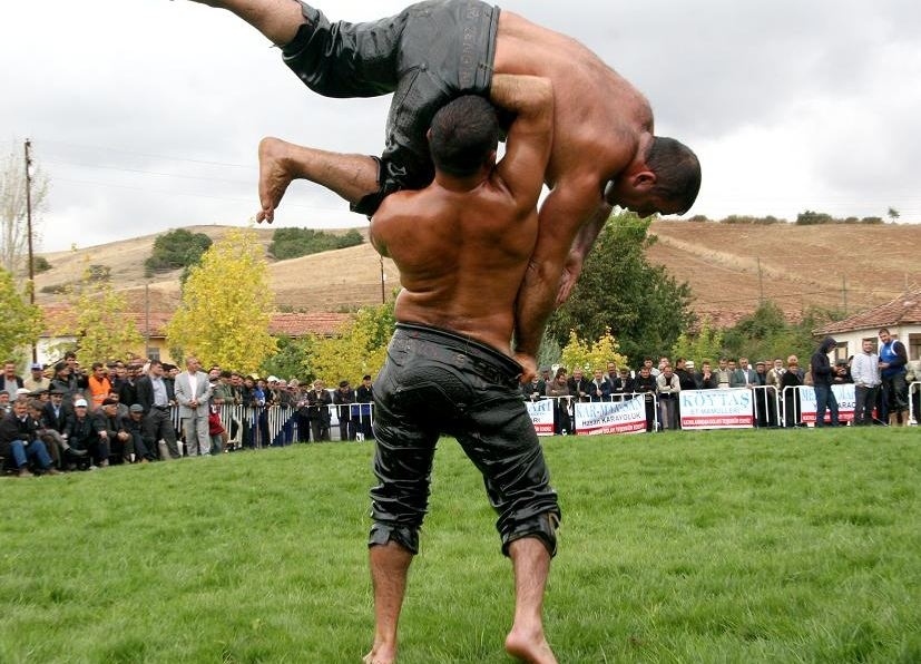 Oil-Wrestling-in-Turkey-14.jpg
