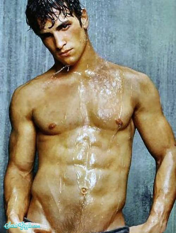 wet-men-hunks-14.jpg