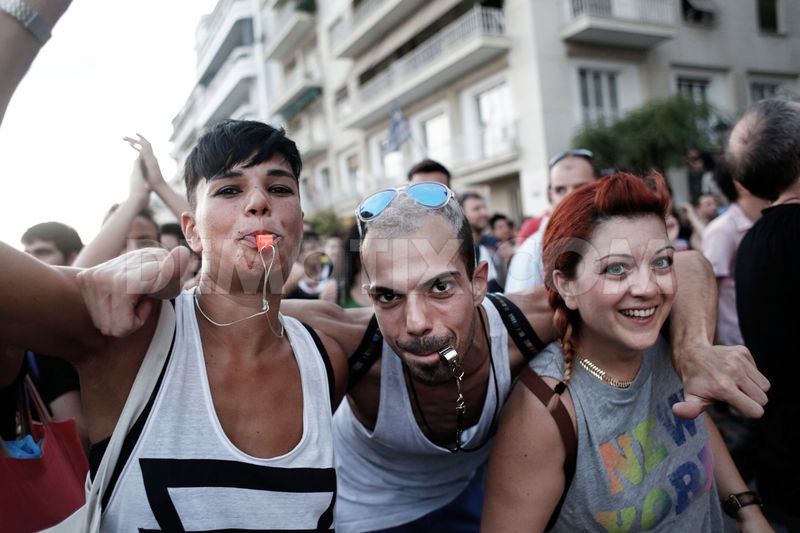 1371359687-second-gay-pride-parade-held-in-thessaloniki-greece_2158296.jpg