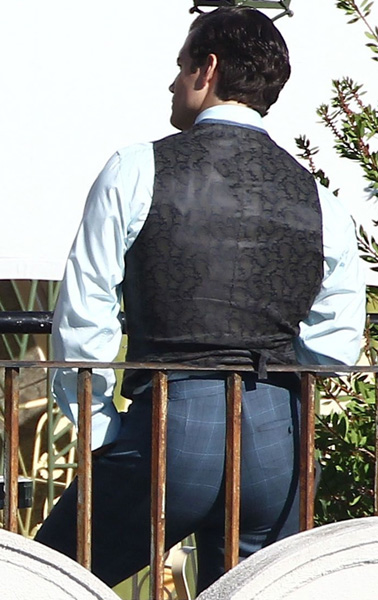 Henry Cavill (2).jpg