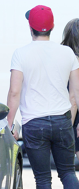 Josh Hutcherson (4).jpg