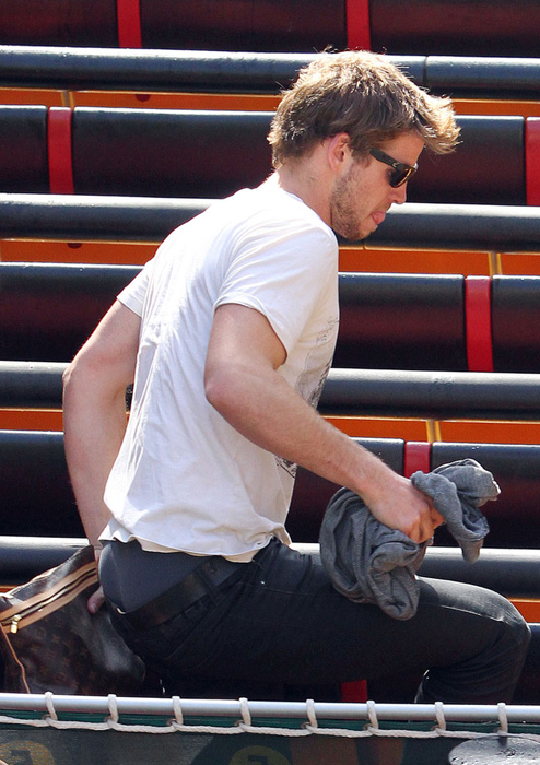 Liam Hemsworth (4).jpg