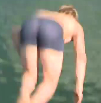 Alexander Ludwig (5).jpg