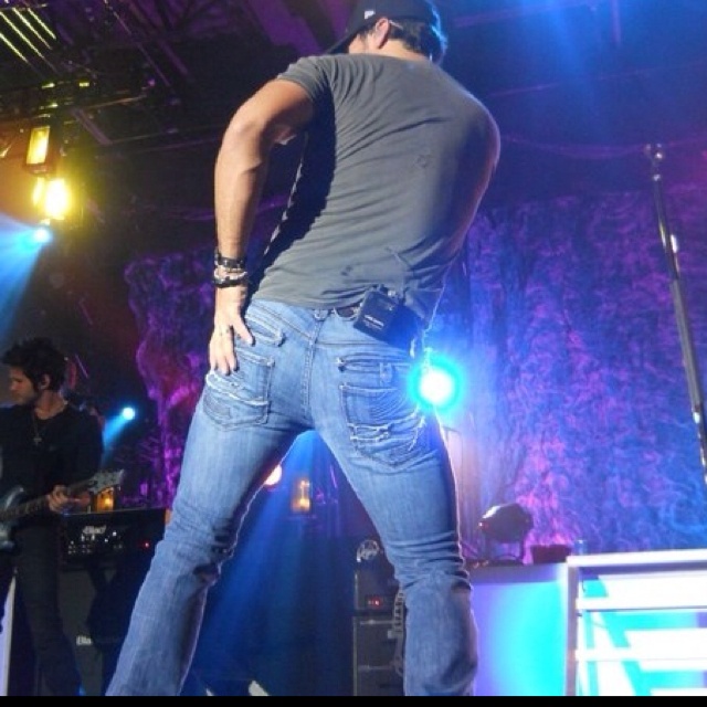 Luke Bryan (10).jpg