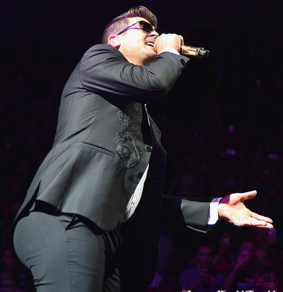 Robin Thicke (2).jpg