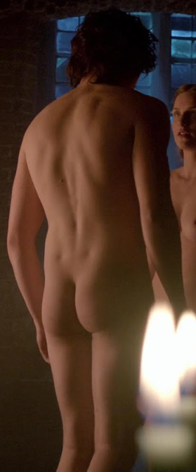 Aneurin Barnard (2).JPG