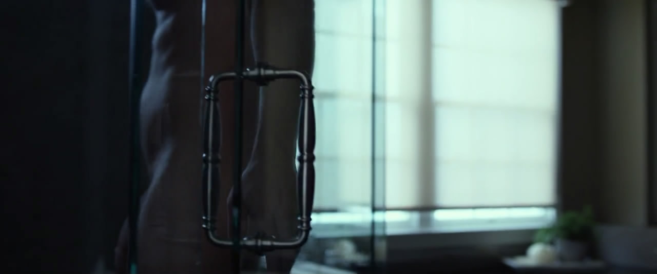 Gone Girl (2014).mp4_snapshot_02.12.40_[2015.01.11_14.55.56].jpg