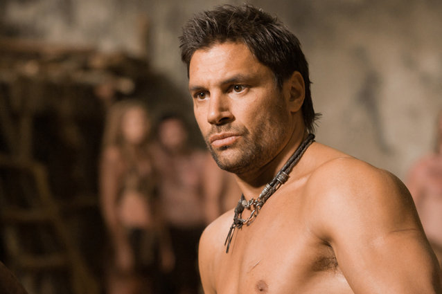 001 Manu Bennett 000.jpg