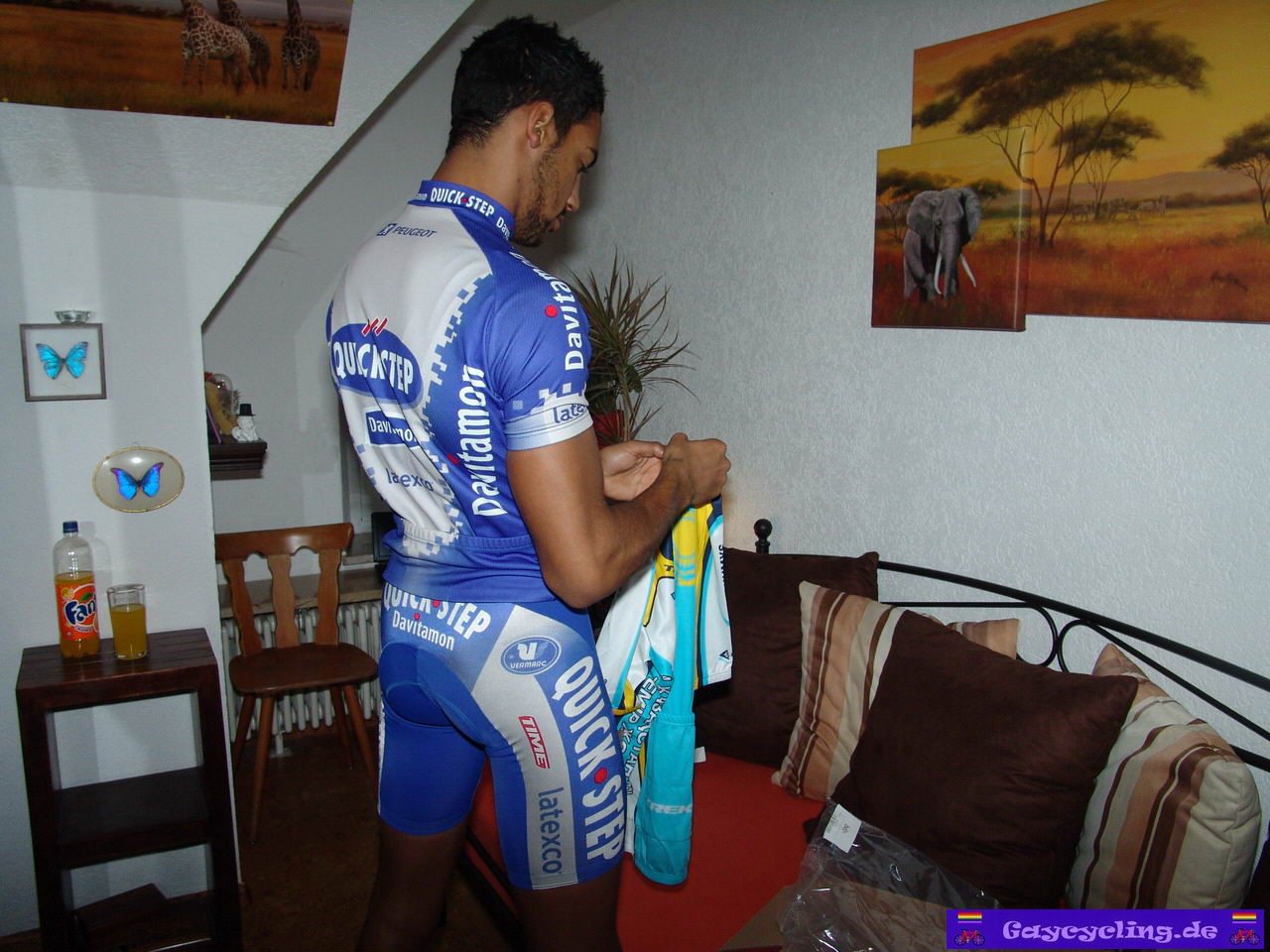 Gaycycling_Alejandro21_NewOneOnMe-part02_Bild002.JPG