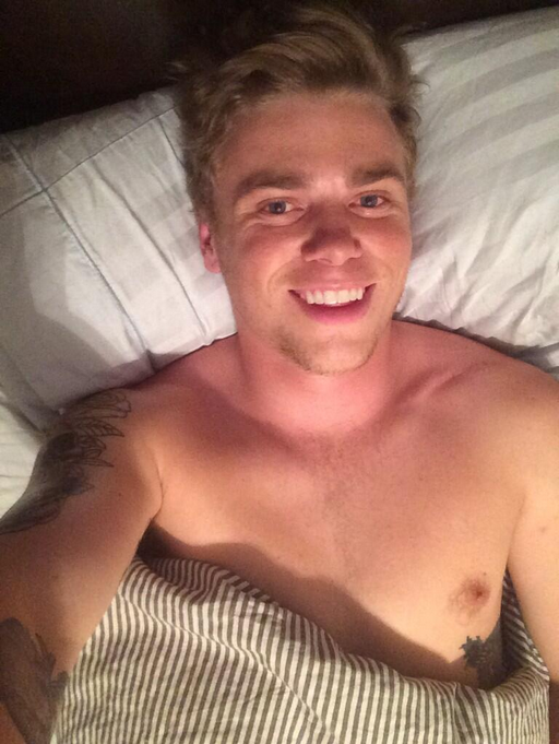 Gus Kenworthy 2.png