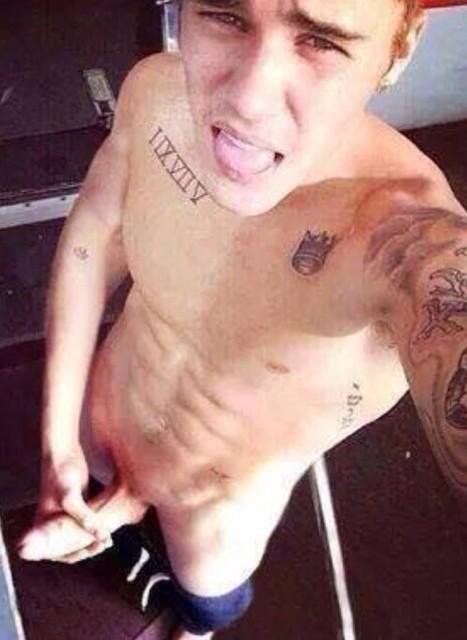 biebernude1.jpg