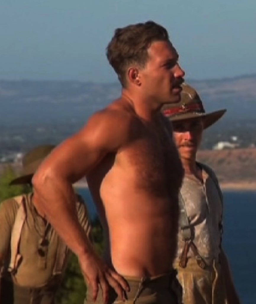 jai-courtney-shirtless-mustache-e63d024d9b32ca2656fc0283720ecbbb-large-1183977.jpg