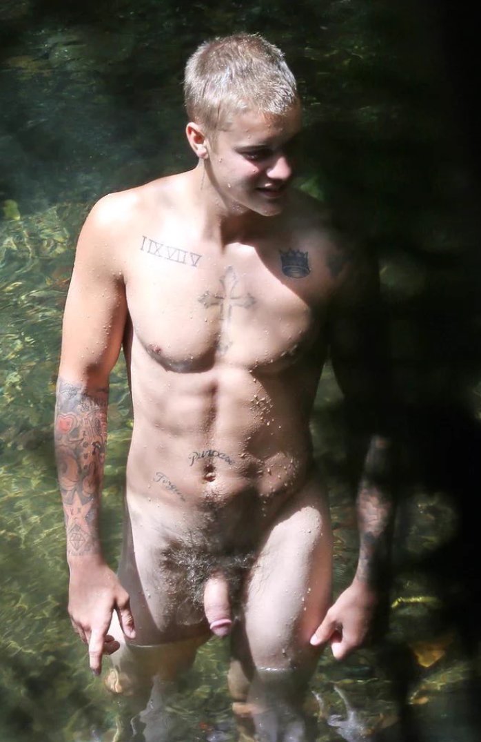 CpIk0QjUkAAIzGC.jpg large.jpg