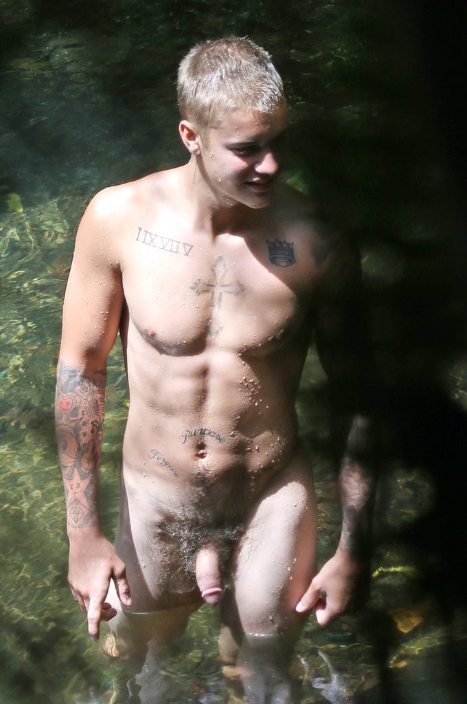 justin-bieber-nude-hawaii-01.jpg