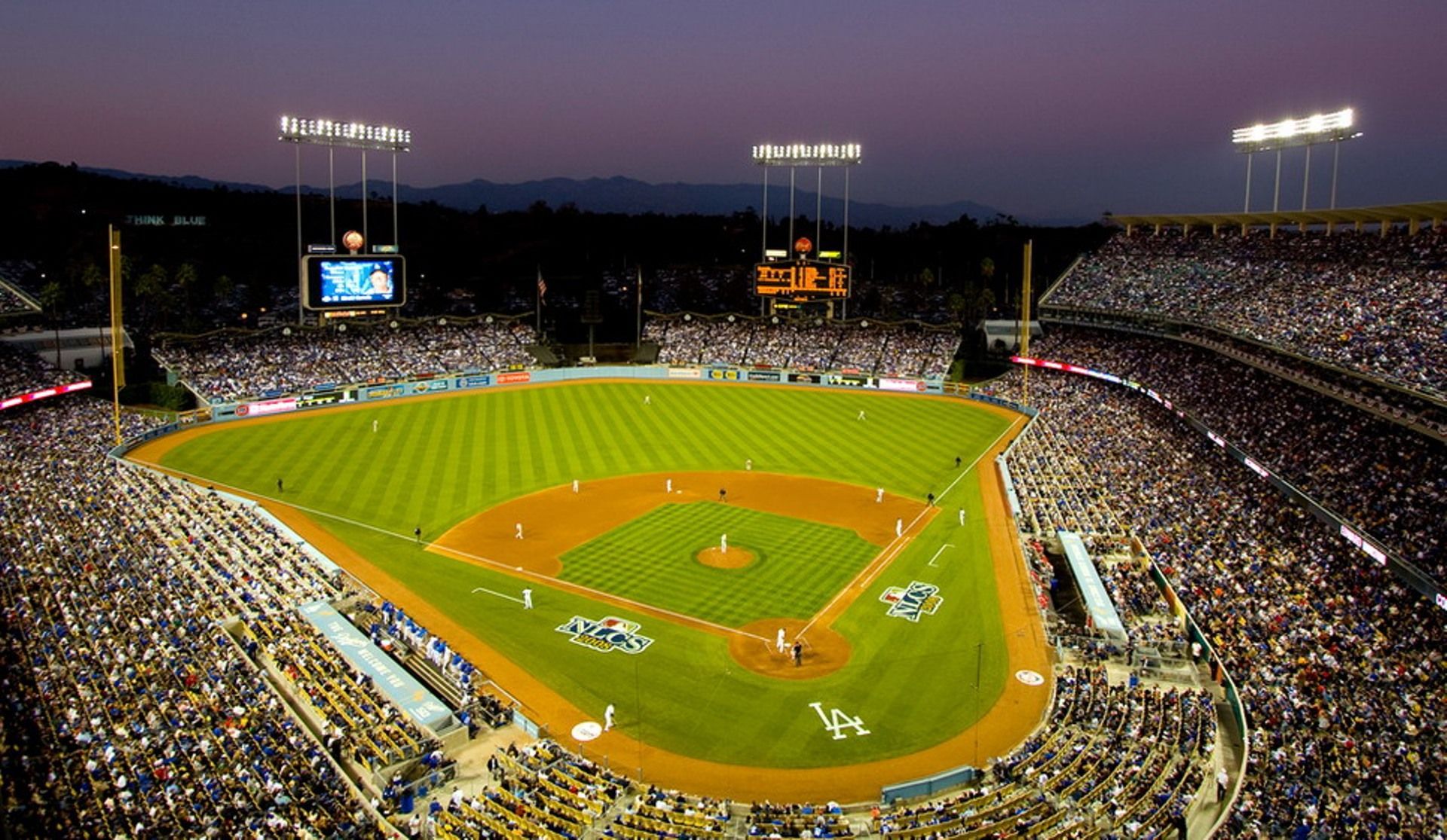 Dodgers Stadium.jpg