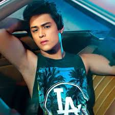 Enrique Gil.jpg